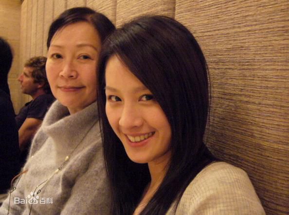 曾恺玹(Alice)生活照生活照