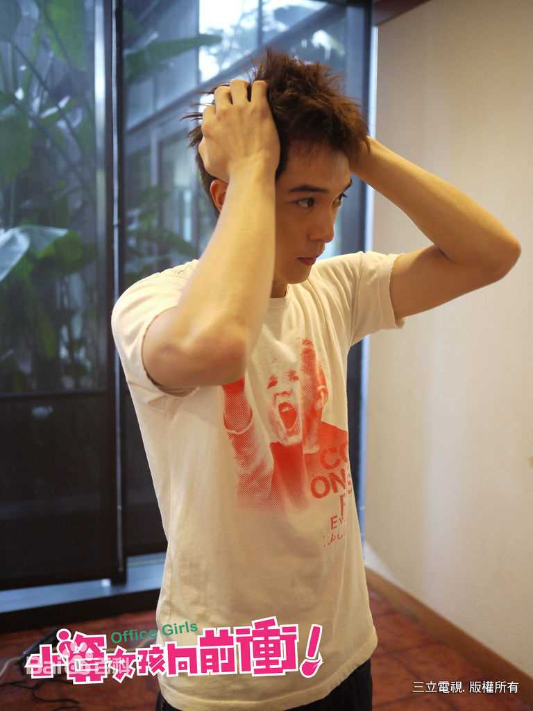 邱泽(Roy Chiu、ロイ·チウ)影视造型性感图片壁纸