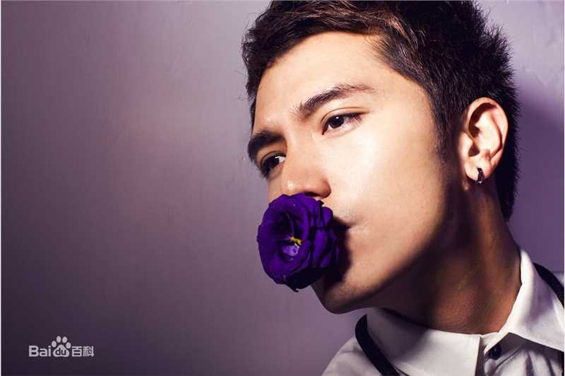 邱泽(Roy Chiu、ロイ·チウ)杂志