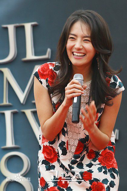 刘荷娜(/You HaNa)出席活动性感图片图集