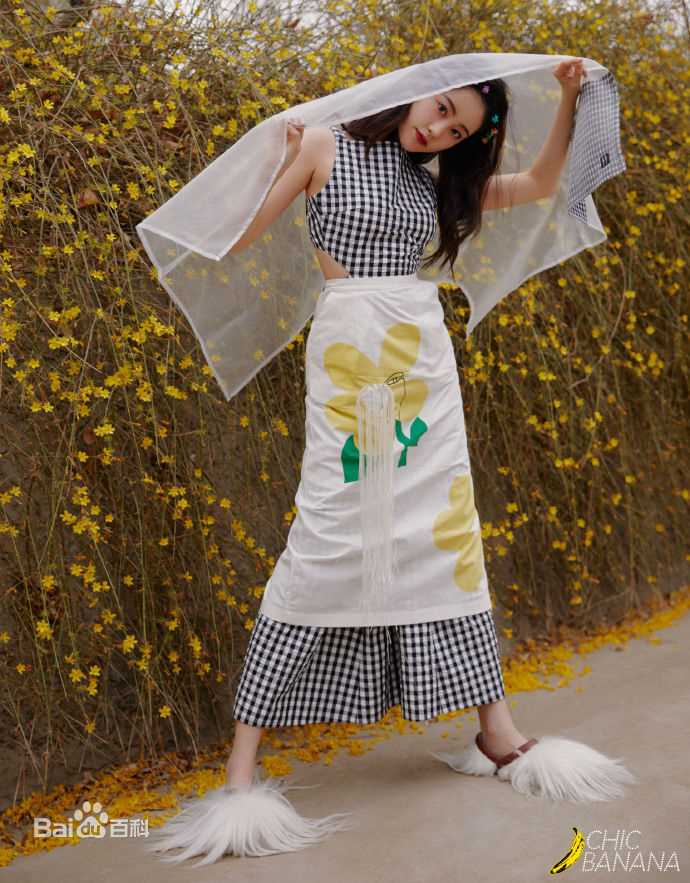 最新祝绪丹(Bambi)在《ChicBanana香蕉街拍》中的图集