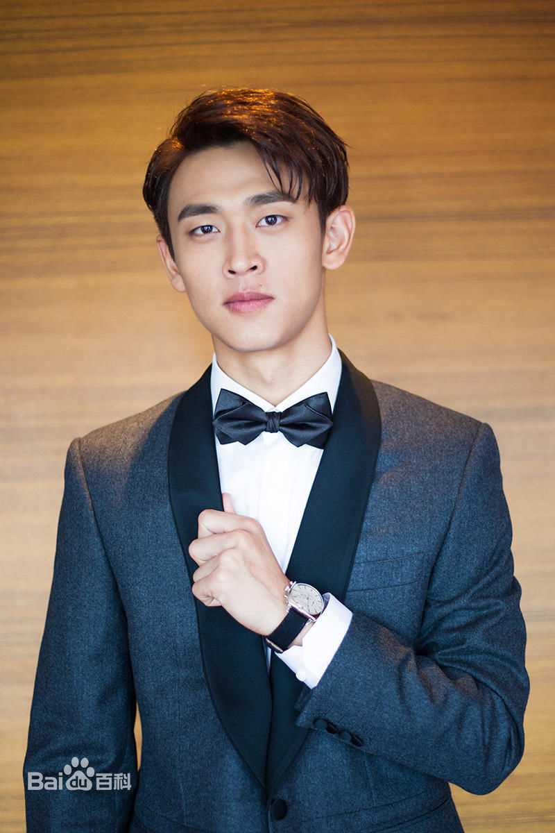 王天辰活动照前后照片