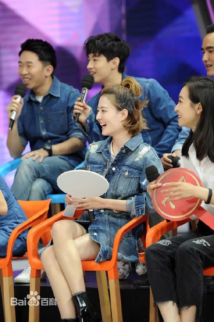 精选徐璐(LULU)在《快乐大本营》中的图册