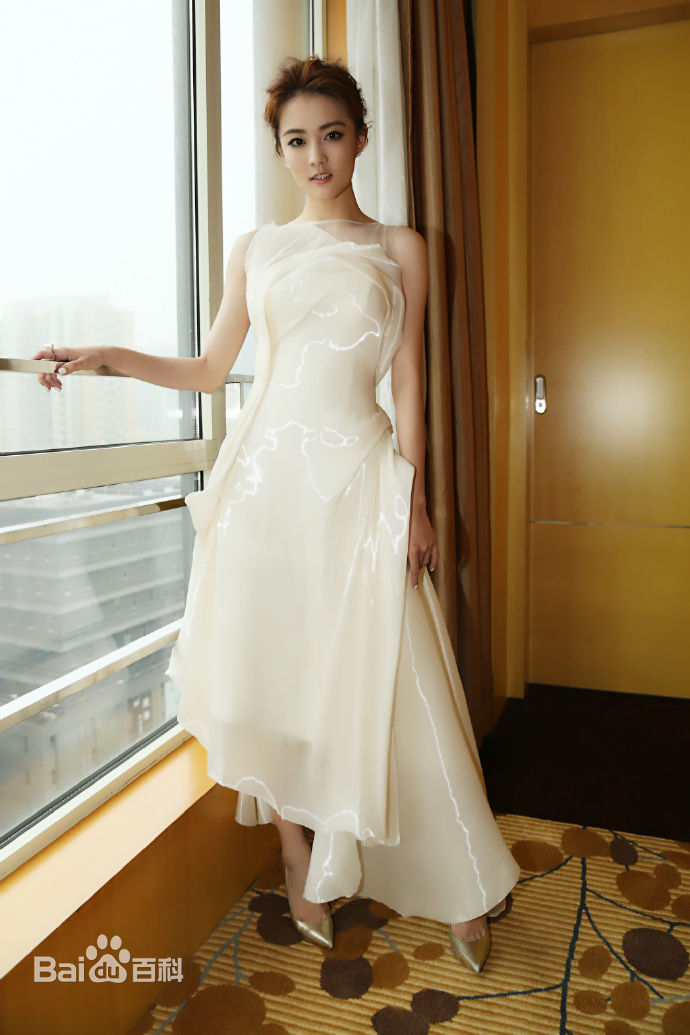 徐璐(LULU)第20届上海国际电影节图片图集