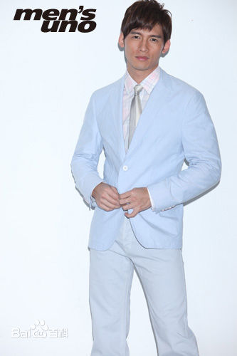 温升豪(James Wen)精选杂志硬照图册