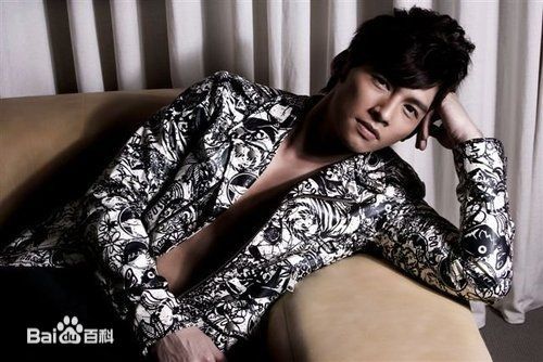 温升豪(James Wen)精选杂志硬照图册