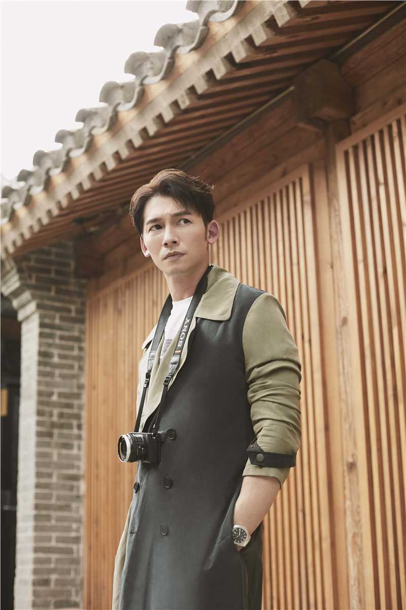 温升豪(James Wen)多面素颜照壁纸