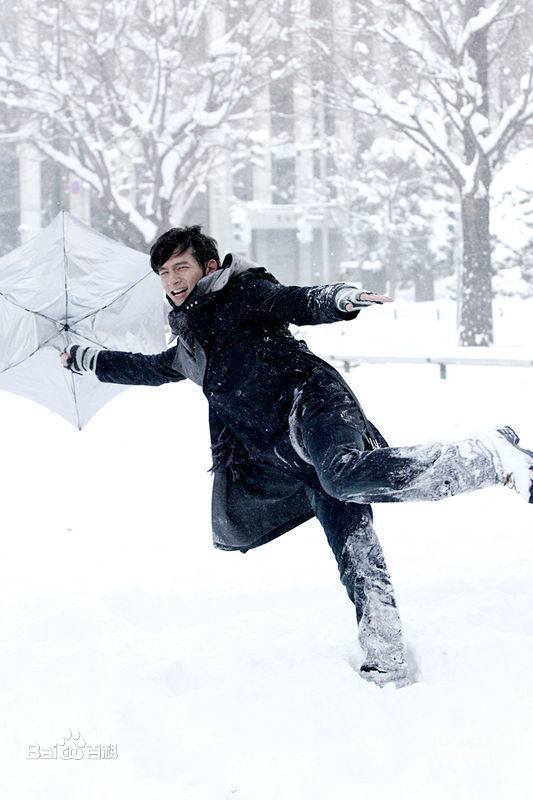 温升豪(James Wen)多面素颜照壁纸