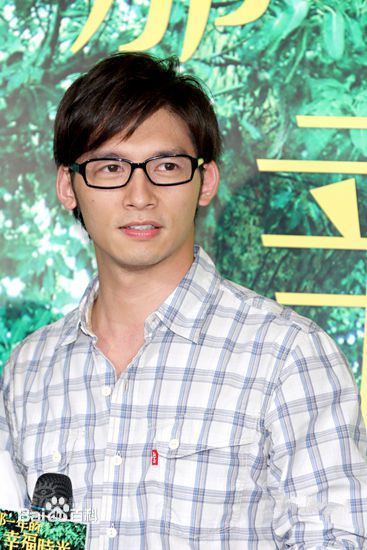 温升豪(James Wen)参加活动前后照片