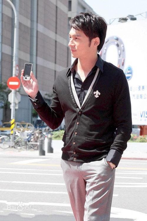 温升豪(James Wen)参加活动前后照片