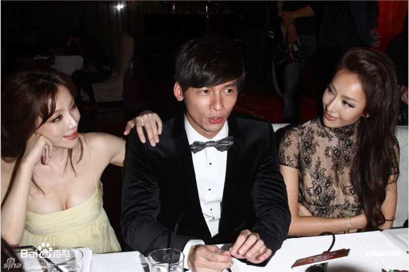 温升豪(James Wen)参加活动前后照片