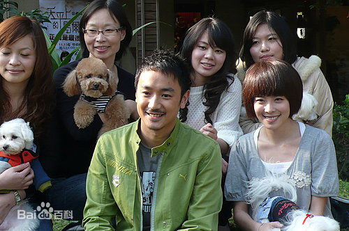 李康宜(Lee Kang-Yi)出席活动照片壁纸壁纸