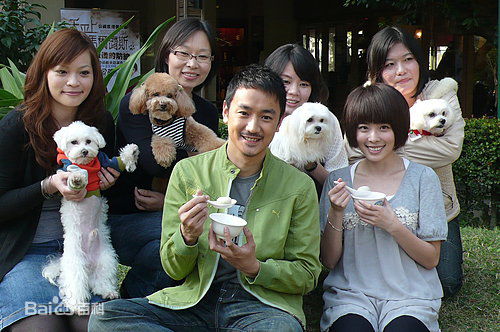 李康宜(Lee Kang-Yi)出席活动照片壁纸壁纸