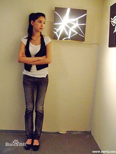 张毓晨图片性感图片壁纸