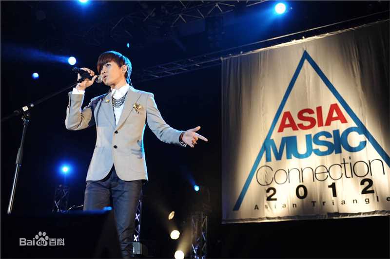 唐禹哲(Danson Tang (D .T))AsiaMusicConnection2012前后照片