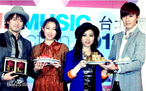 唐禹哲(Danson Tang (D .T))AsiaMusicConnection2012前后照片