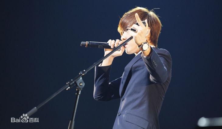 唐禹哲(Danson Tang (D .T))AsiaMusicConnection2012前后照片