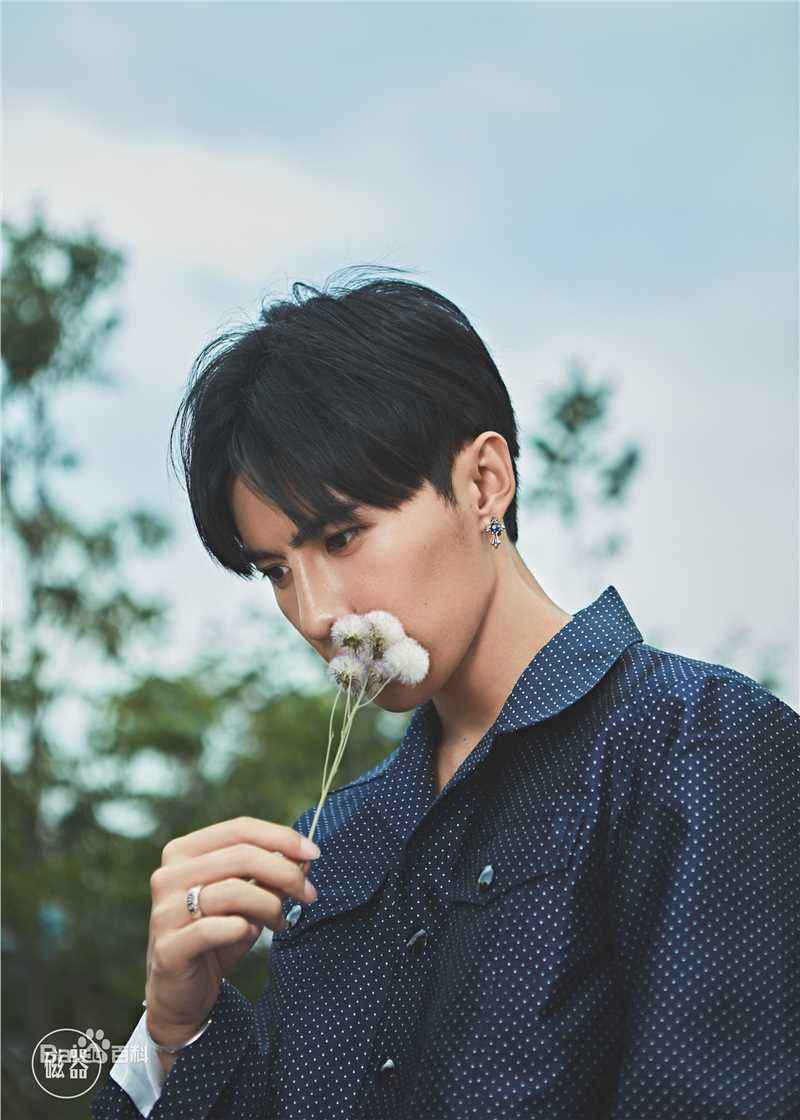 唐禹哲(Danson Tang (D .T))磁器街拍生活照