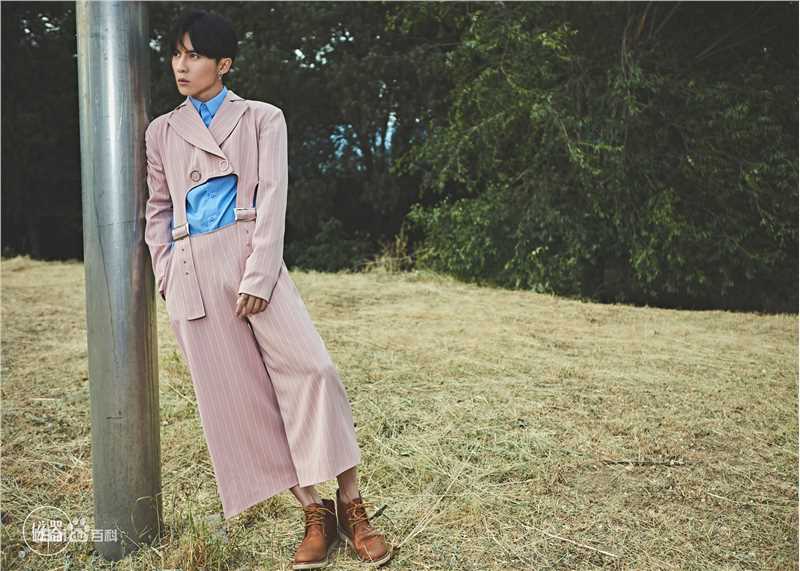 唐禹哲(Danson Tang (D .T))磁器街拍生活照