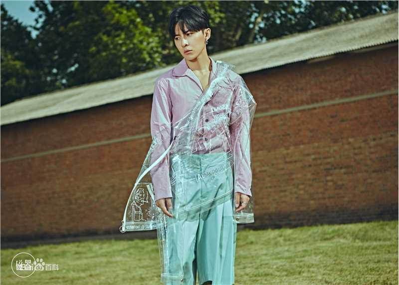 唐禹哲(Danson Tang (D .T))磁器街拍生活照