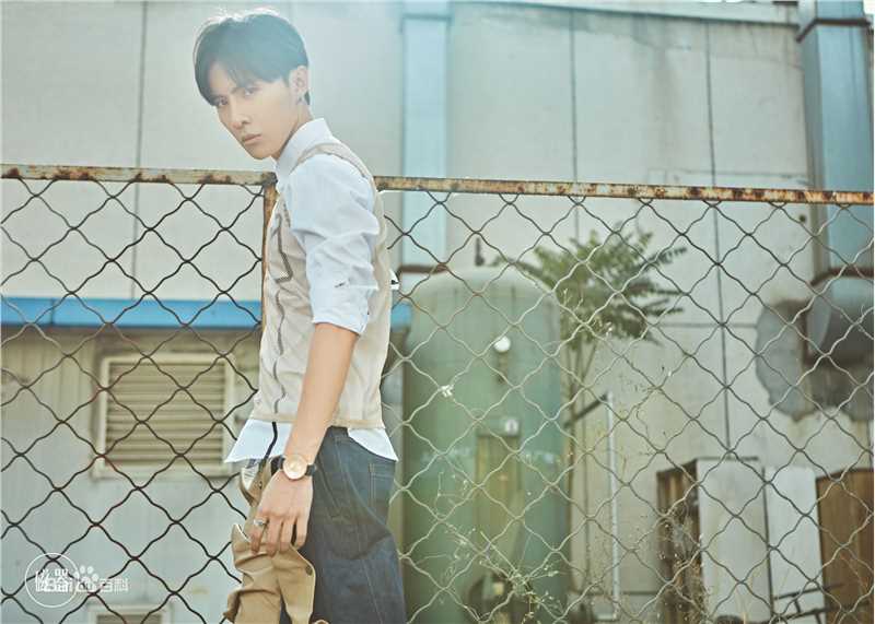 唐禹哲(Danson Tang (D .T))磁器街拍生活照