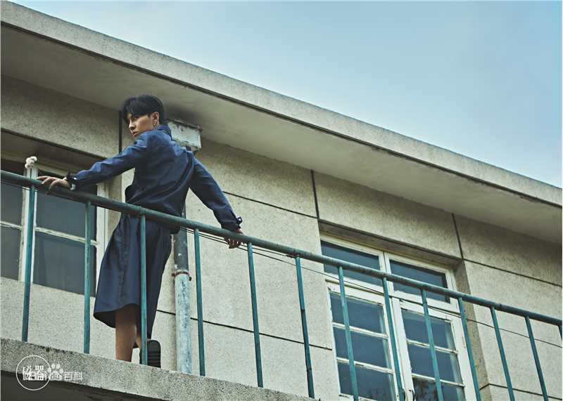 唐禹哲(Danson Tang (D .T))磁器街拍生活照