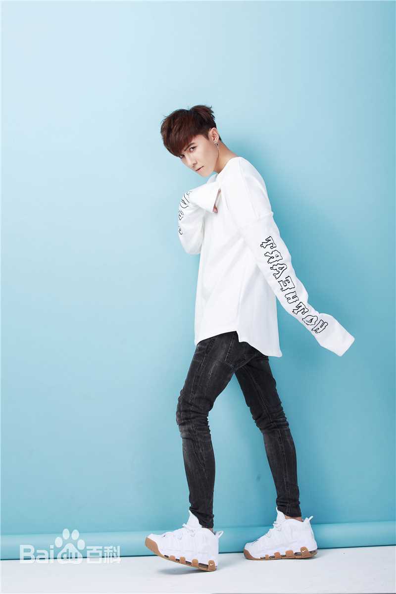 唐禹哲(Danson Tang (D .T))2016EASY壁纸壁纸