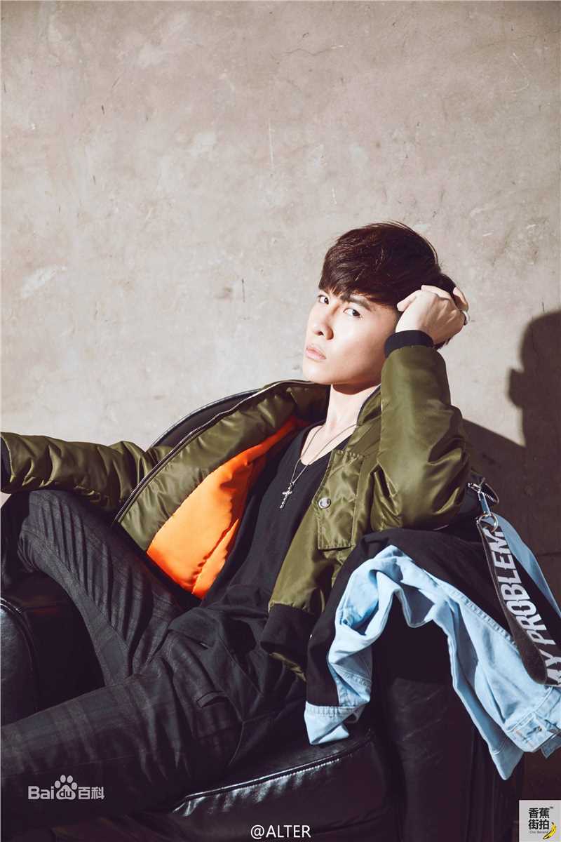 唐禹哲(Danson Tang (D .T))香蕉街拍前后照片