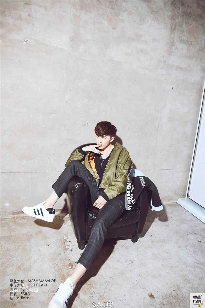 唐禹哲(Danson Tang (D .T))香蕉街拍前后照片