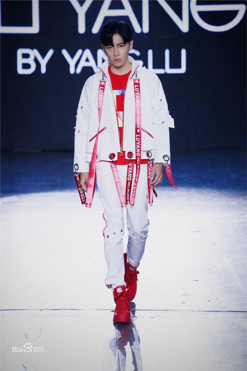 唐禹哲(Danson Tang (D .T))纽约时装周素颜照相册