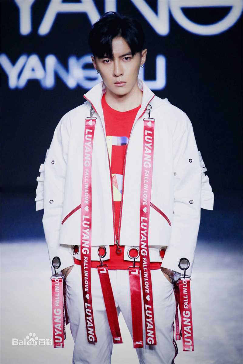 唐禹哲(Danson Tang (D .T))纽约时装周素颜照相册