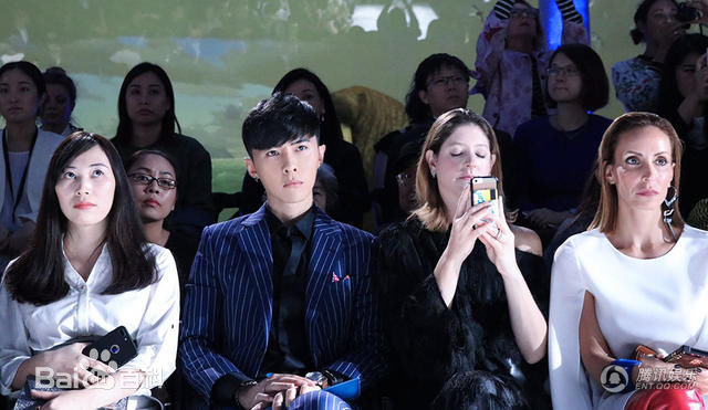 唐禹哲(Danson Tang (D .T))纽约时装周素颜照相册