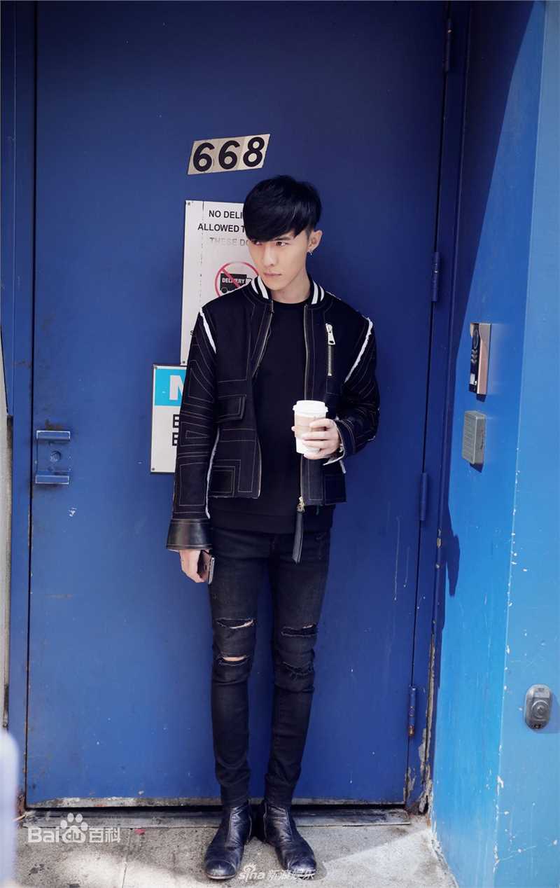 唐禹哲(Danson Tang (D .T))纽约时装周素颜照相册