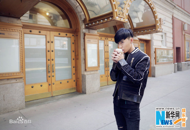 唐禹哲(Danson Tang (D .T))纽约时装周壁纸壁纸