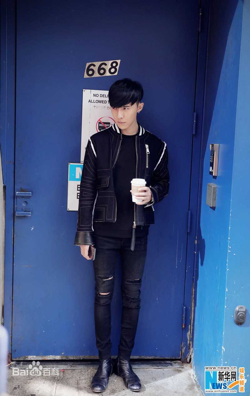 唐禹哲(Danson Tang (D .T))纽约时装周壁纸壁纸