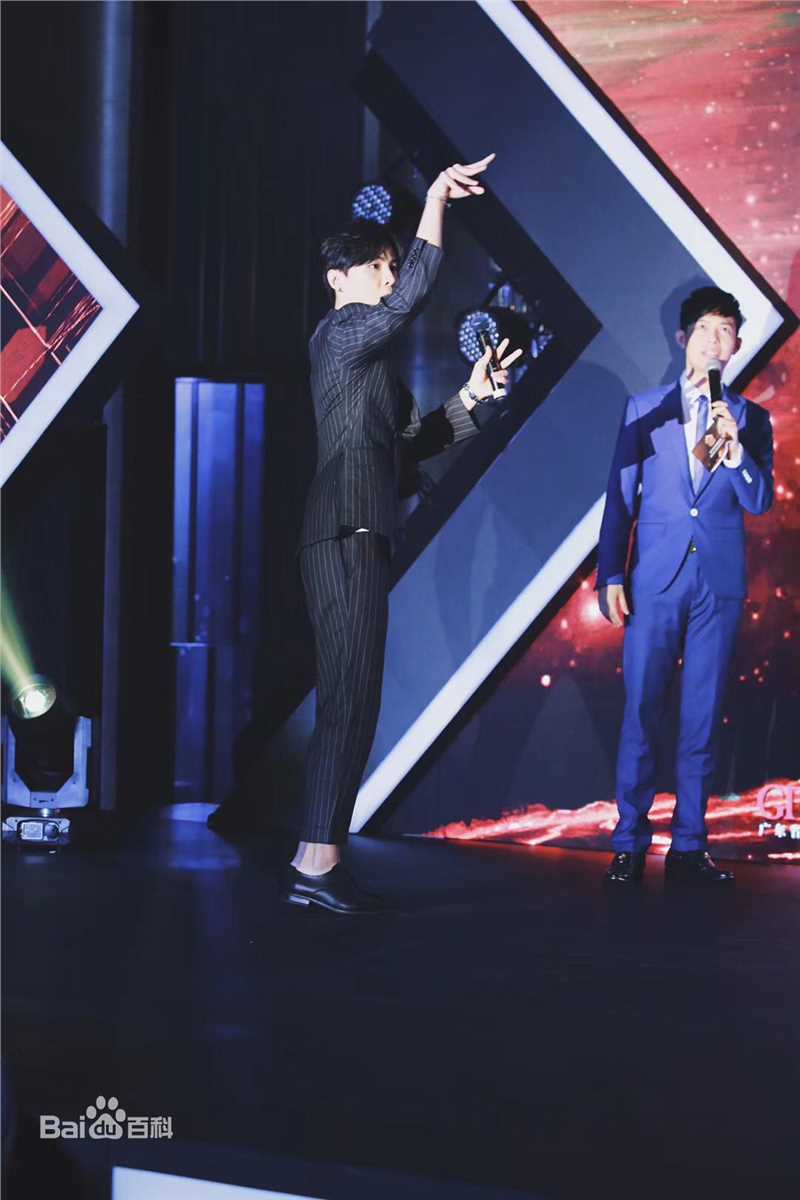 唐禹哲(Danson Tang (D .T))明星球赛壁纸壁纸