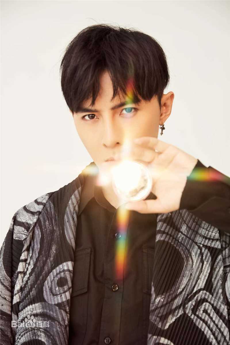 唐禹哲(Danson Tang (D .T))星际时尚图片图集