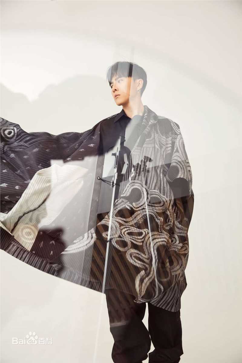 唐禹哲(Danson Tang (D .T))星际时尚图片图集