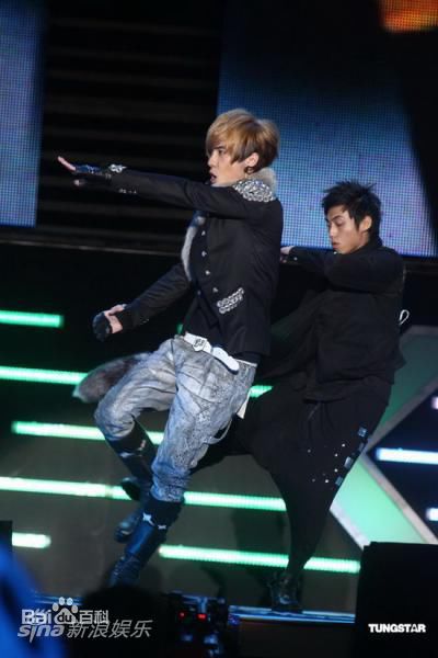 唐禹哲(Danson Tang (D .T))2010音乐飙榜年度颁奖演唱会生活照