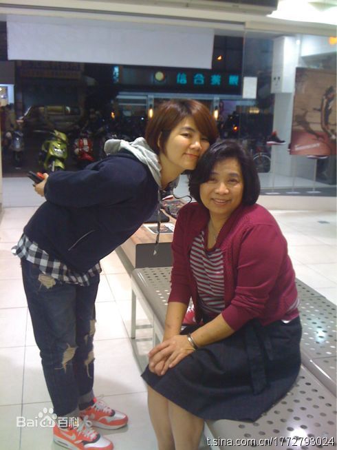 陈嘉桦(Ella、 Water（出道前）)与老公赖斯翔图册