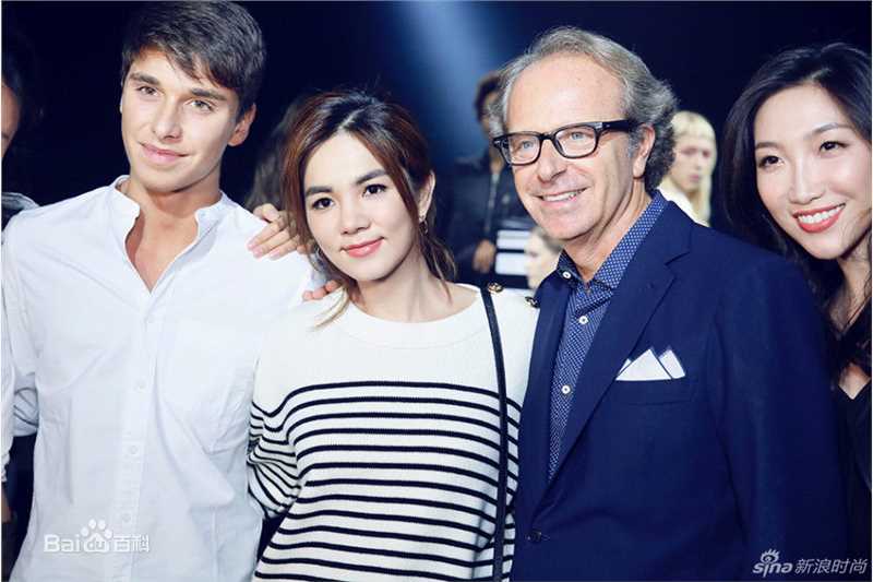 陈嘉桦(Ella、 Water（出道前）)Trussardi秀场图片图集