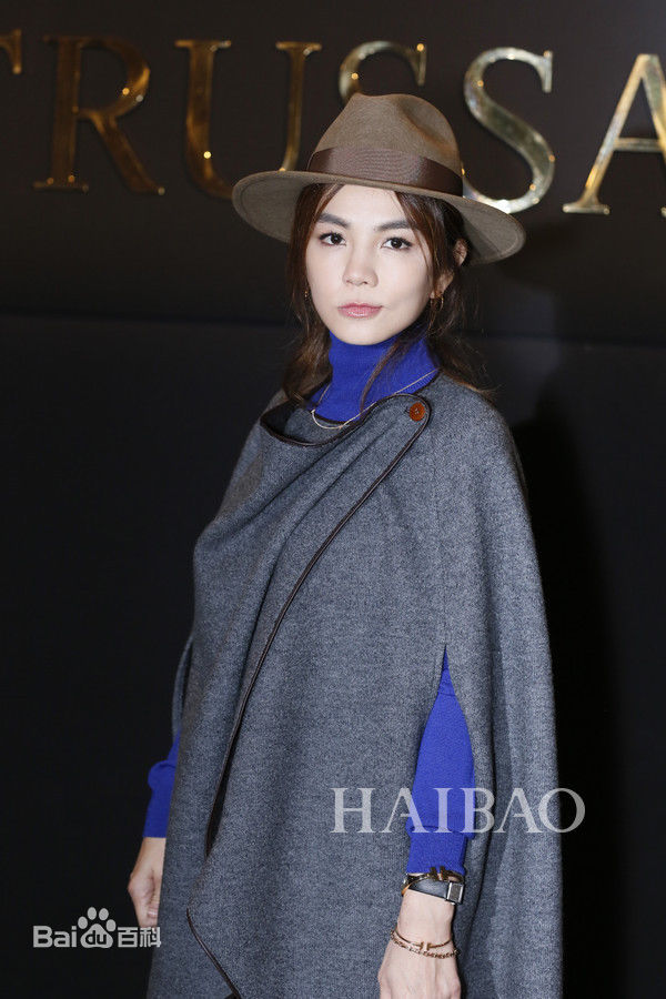 陈嘉桦(Ella、 Water（出道前）)Trussardi秀场图片图集