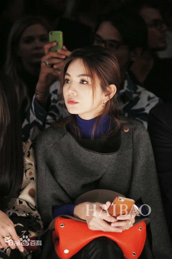 陈嘉桦(Ella、 Water（出道前）)Trussardi秀场图片图集