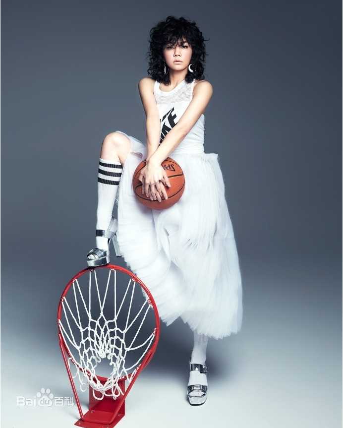 陈嘉桦(Ella、 Water（出道前）)运动风主题大片性感图片壁纸