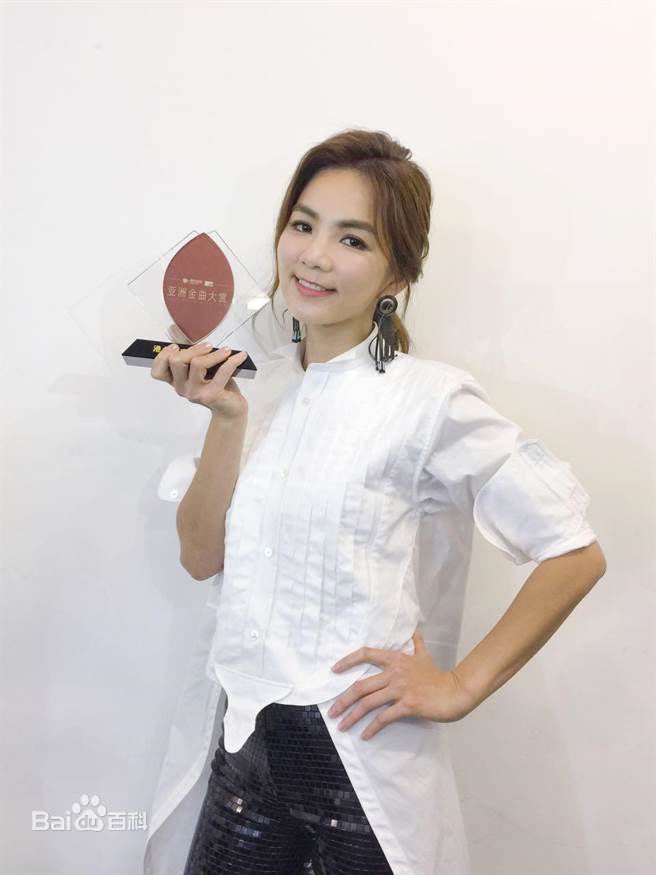 陈嘉桦(Ella、 Water（出道前）)MTV亚洲金曲大赏图片图册