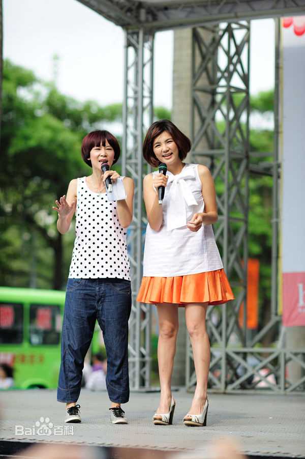 陈嘉桦(Ella、 Water（出道前）)2011个人代言benefit生活照相册