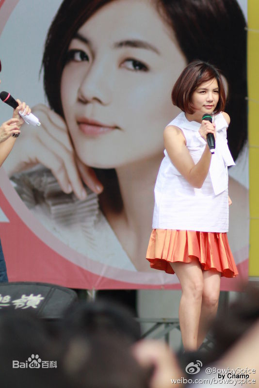 陈嘉桦(Ella、 Water（出道前）)2011个人代言benefit生活照相册