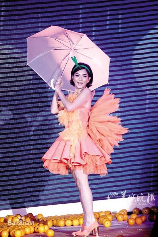 陈嘉桦(Ella、 Water（出道前）)2011个人代言美之源素颜照相册