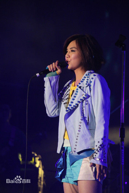 陈嘉桦(Ella、 Water（出道前）)2010个人代言舒跑素颜照壁纸