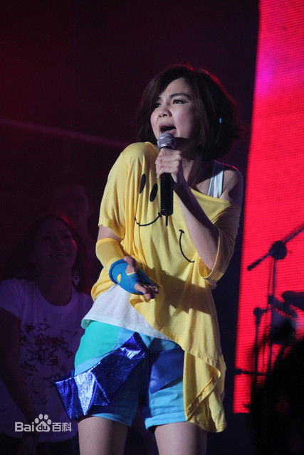 陈嘉桦(Ella、 Water（出道前）)2010个人代言舒跑素颜照壁纸